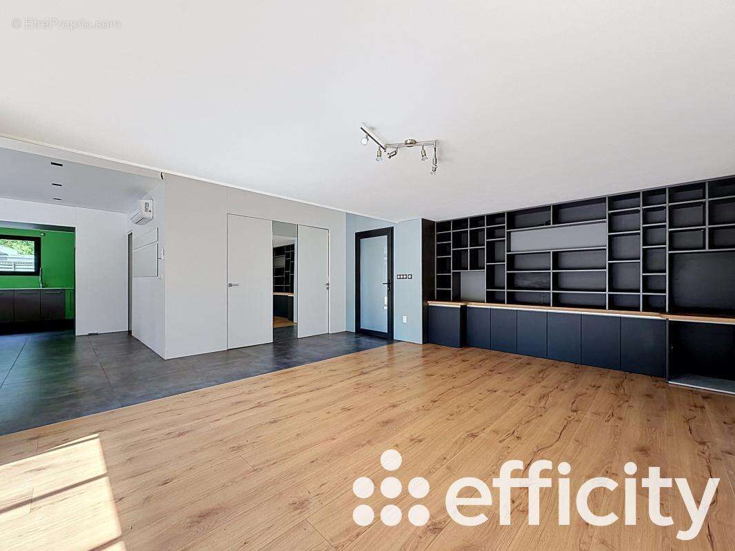 Maison 235 m² à Communay  - photo 11