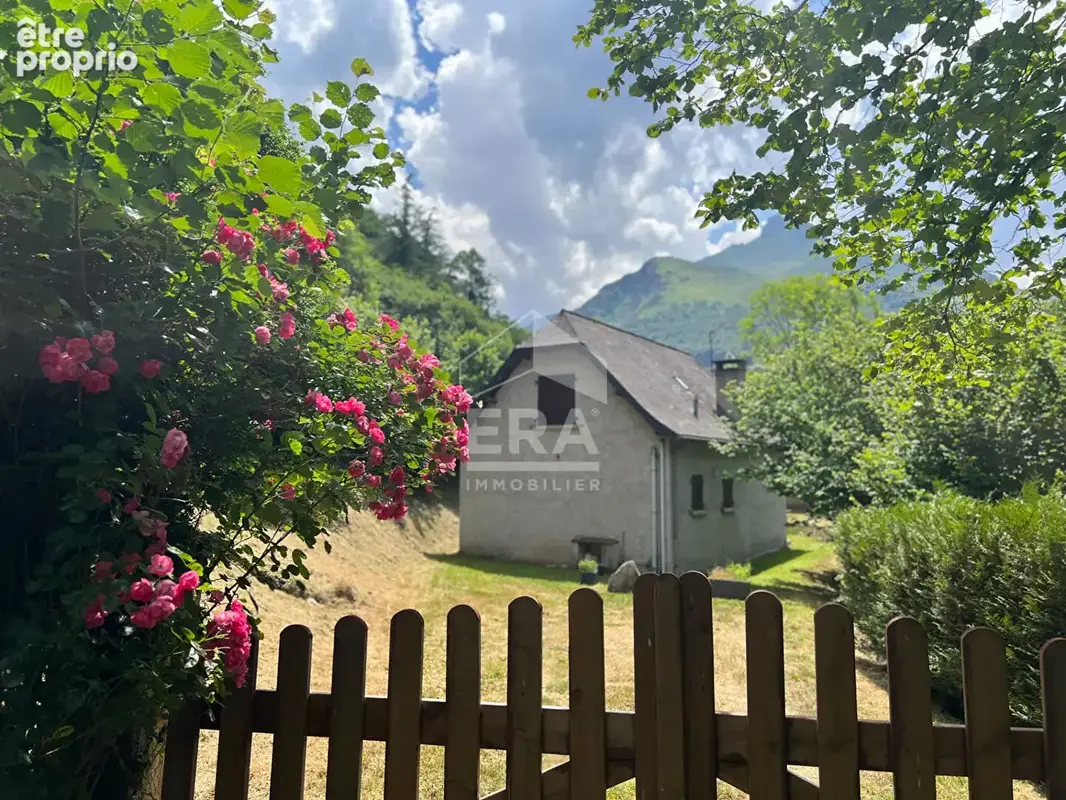 Photo Maison à Estaing au prix de 267 000€