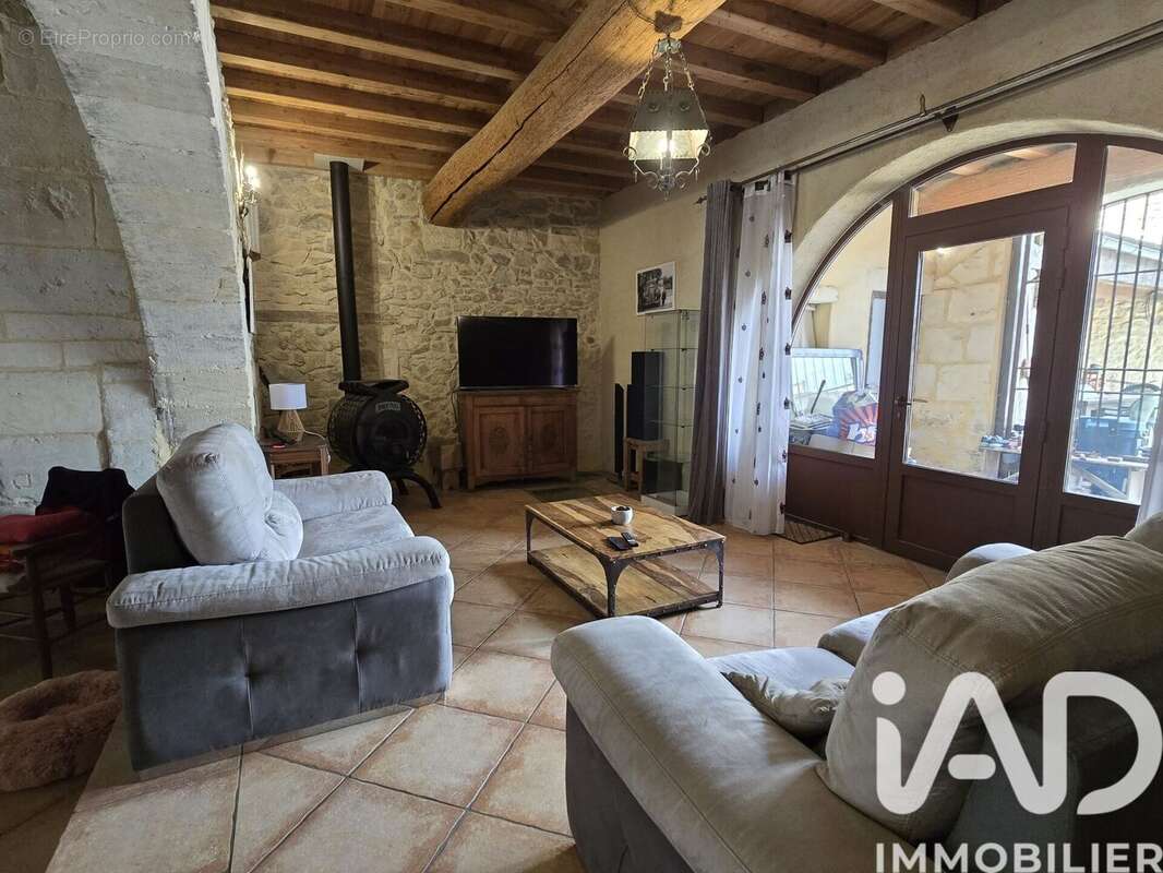 Photo 5 - Maison à JONQUIERES-SAINT-VINCENT