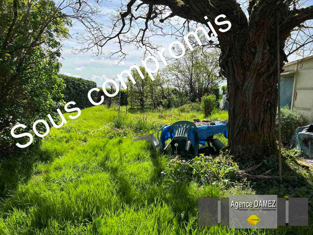 Maison à LES GRANGES-LE-ROI