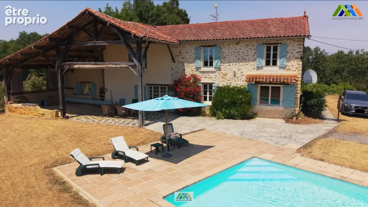 Stone country house with pool and sunny terrace near Mirande - Maison à MIRANDE