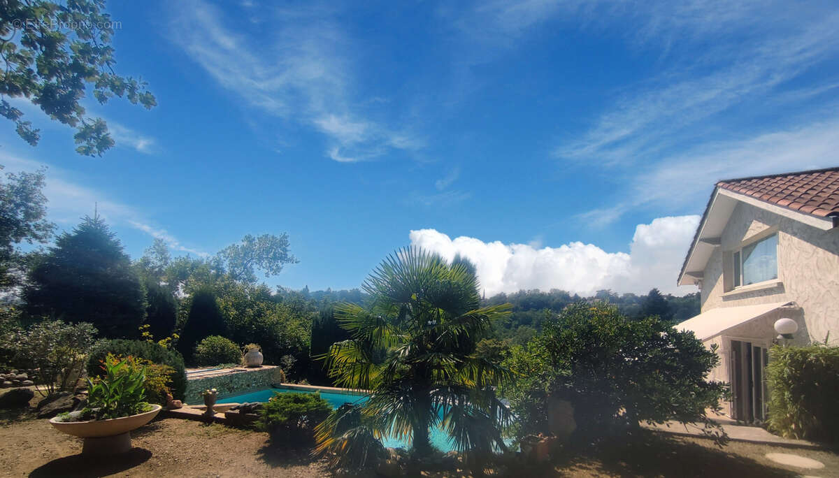 Maison à FRANCHEVILLE