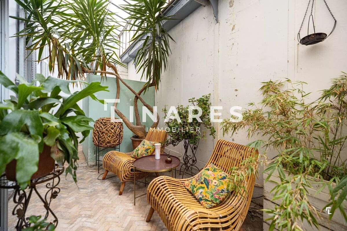 Appartement à MARSEILLE-1E