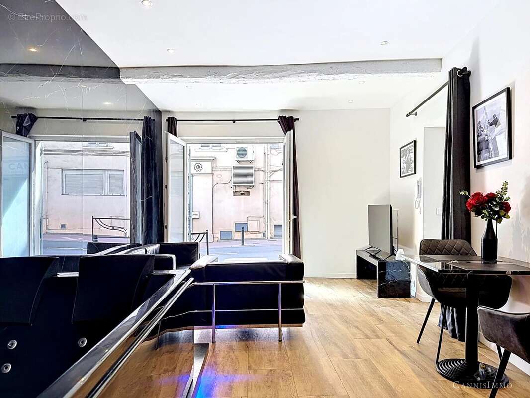 2 pièces Cannes Centre – Love Room, Local - photo 11