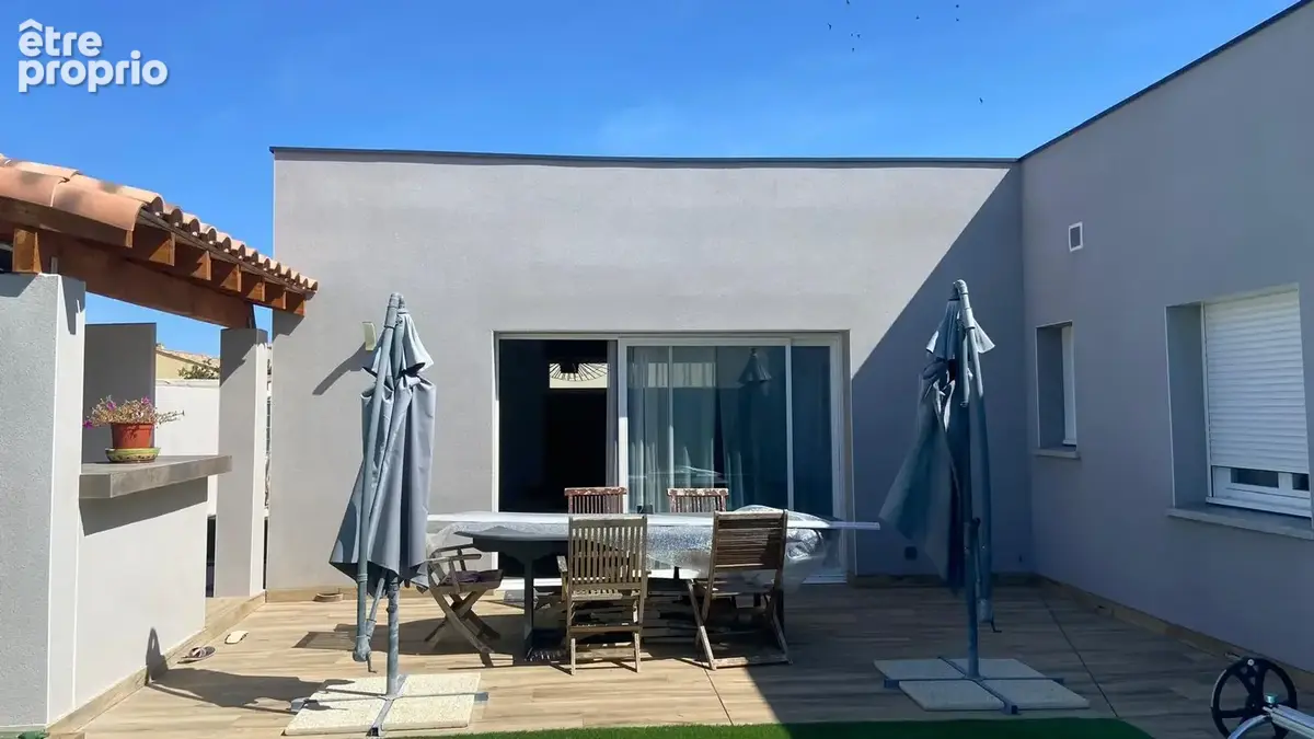 A vendre villa T4 de plain-pied 107 m2 avec piscine et garage - photo 15