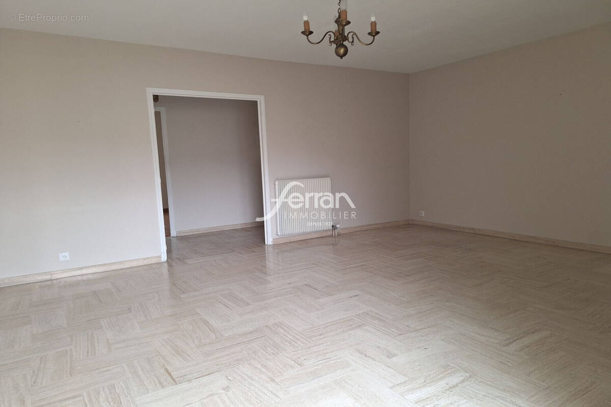 Appartement à DRAGUIGNAN
