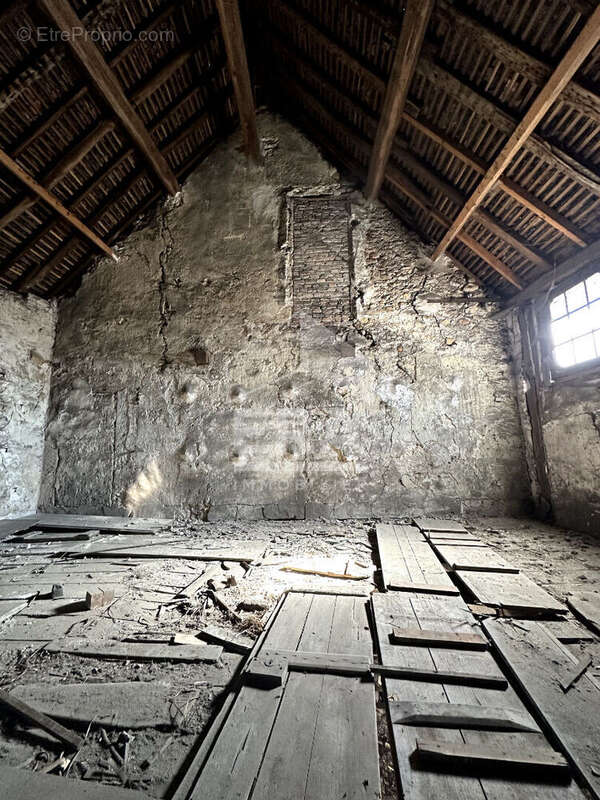 Autre à MONTEREAU-FAULT-YONNE