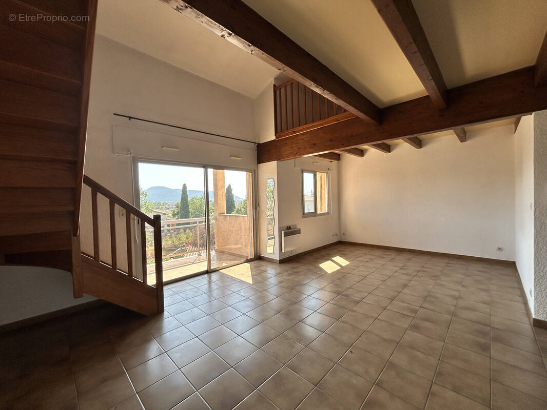 Appartement à HYERES