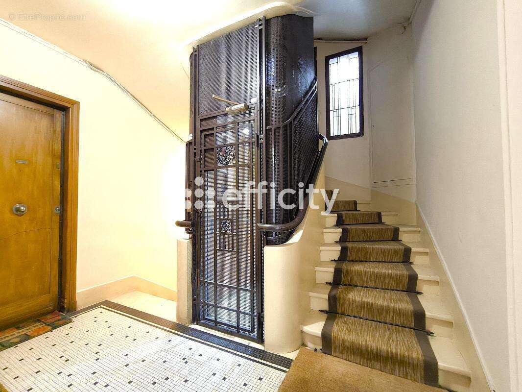Appartement à PARIS-19E