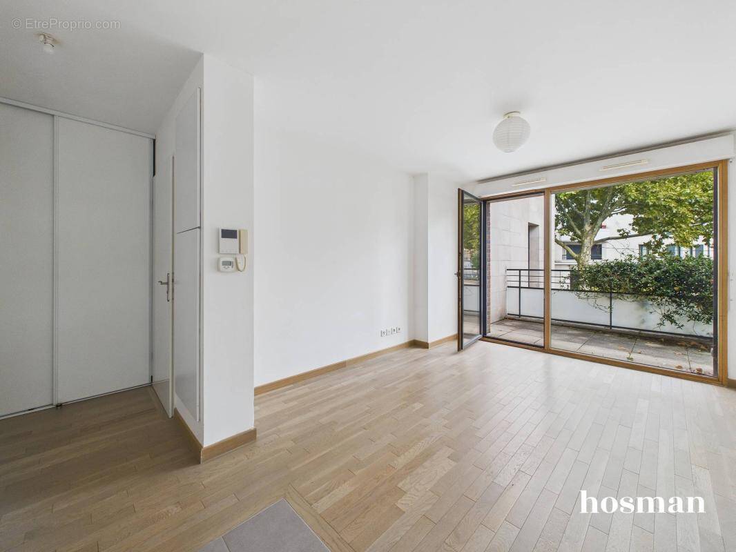 Appartement à LES LILAS