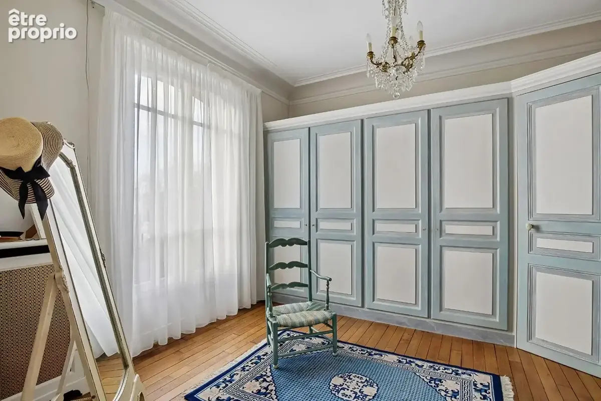 Le vesinet sud - magnifique propriete de 308 m² -  6 chambres - terrain 1541 m²  - piscine - dependance amenagee 18 m² - - photo 8