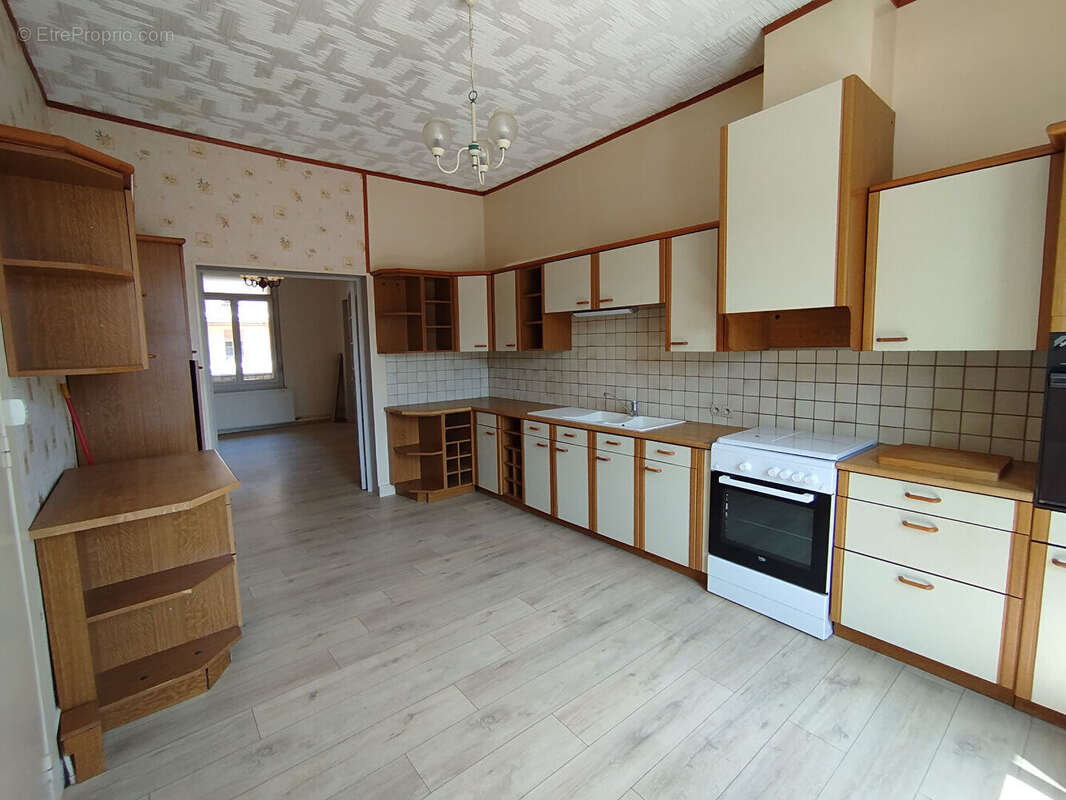 Appartement à GUISE