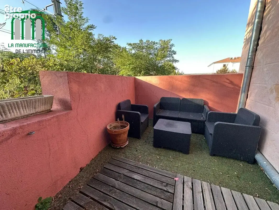 Appartement F4 avec terrasse, cave et garage Le Chambon-Feugerolles - photo 5