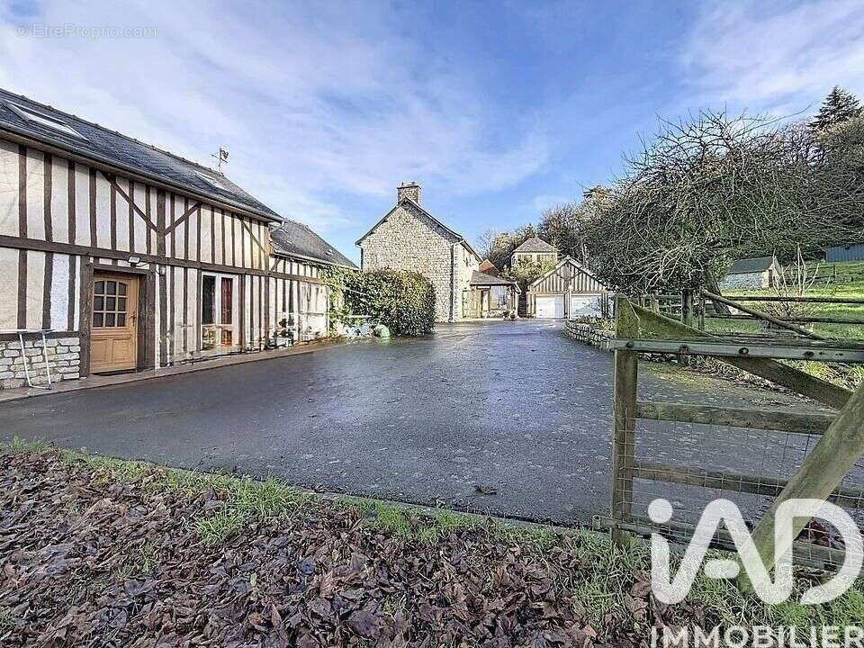 Photo 2 - Maison à MORTAIN