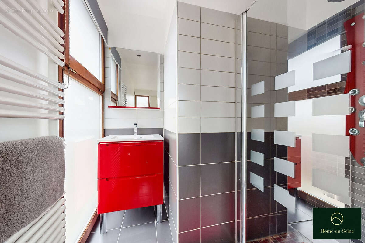 Maison 150 m² à Les Lilas  - photo 8