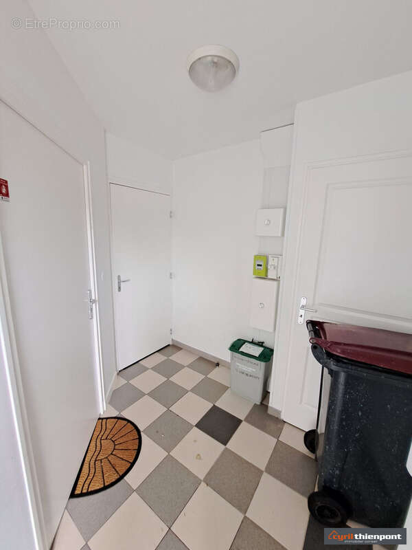 COMMUNS - Appartement à ABBEVILLE