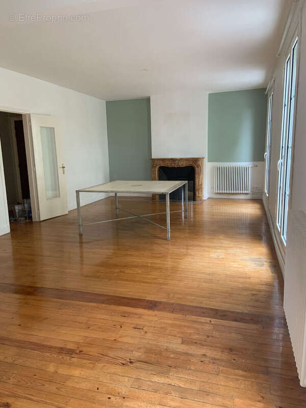 Appartement Compiegne 3 pièce(s) 68.33 m2 - photo 2