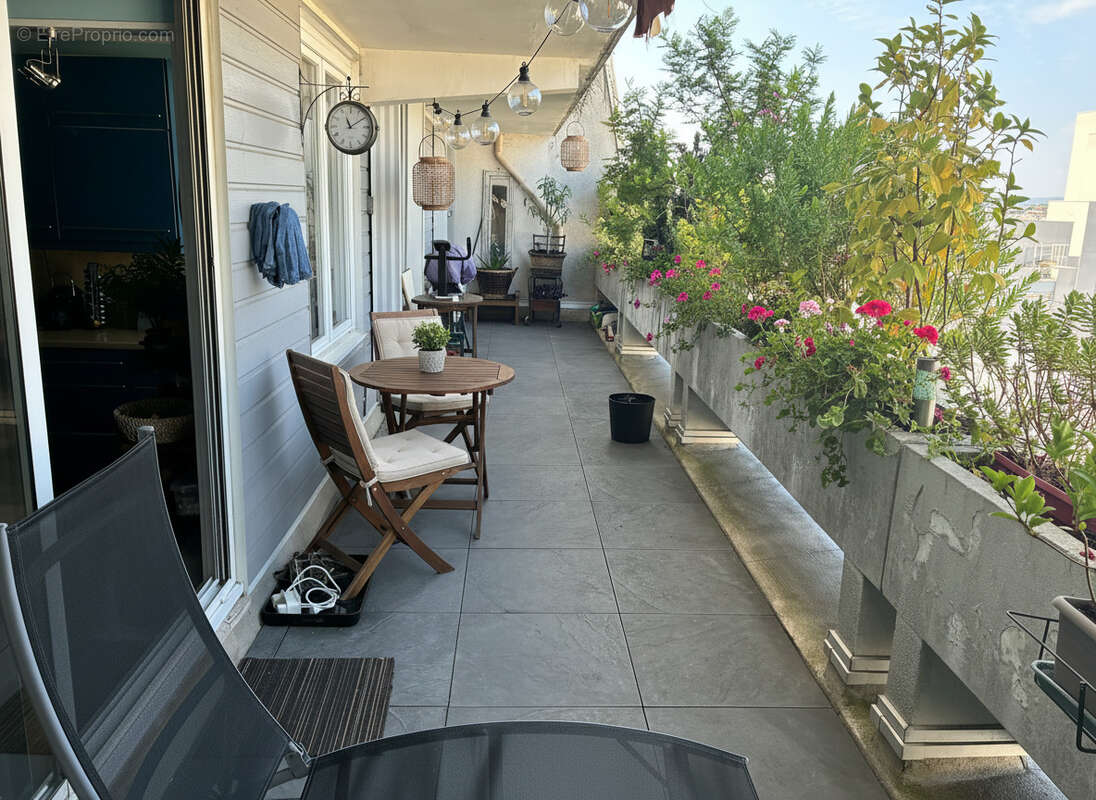 Appartement à HOUILLES