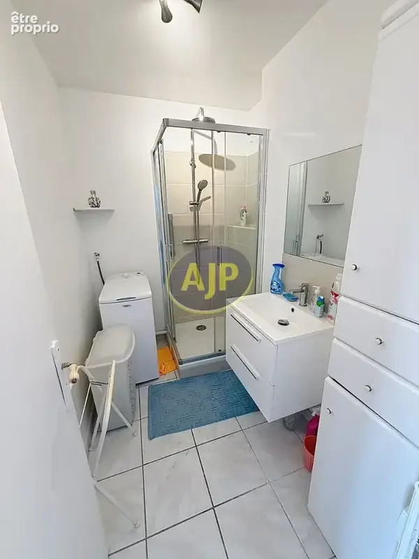 Lamarck-Caulaincourt , Appartement  2 pièces. - photo 6