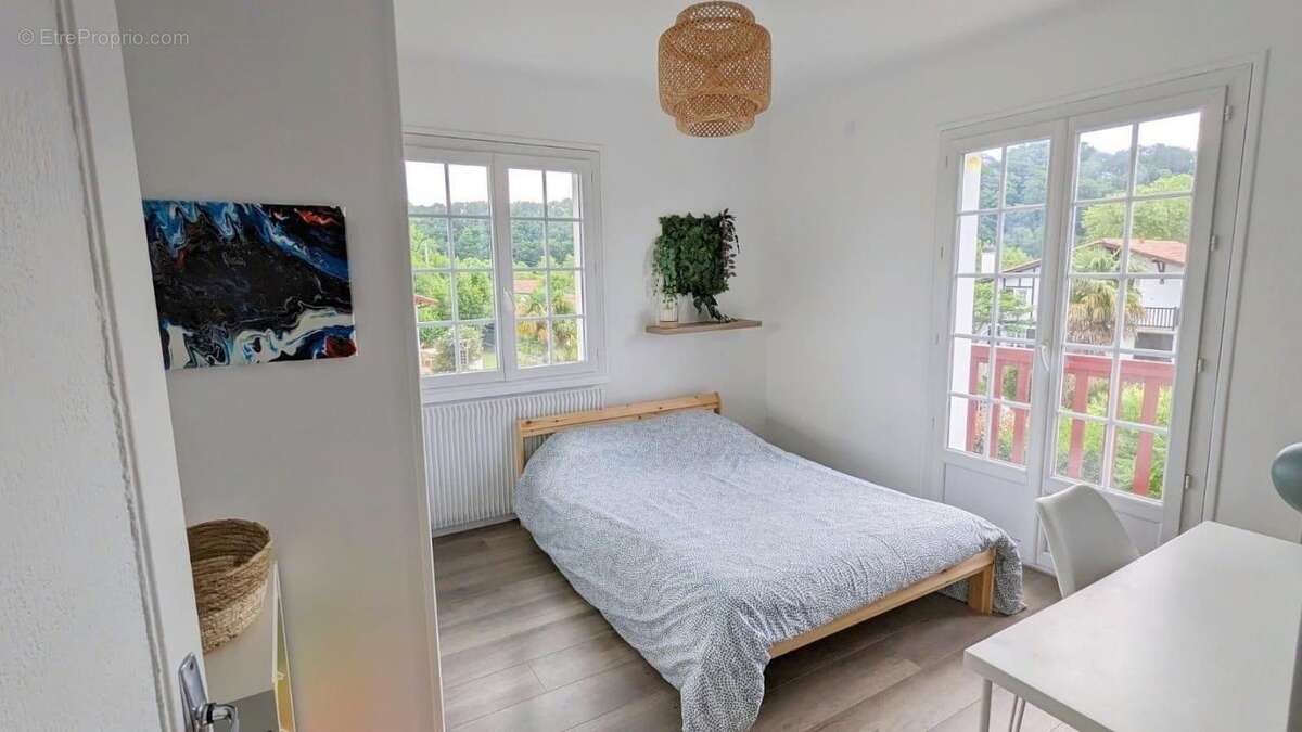 Maison à SAINT-PEE-SUR-NIVELLE