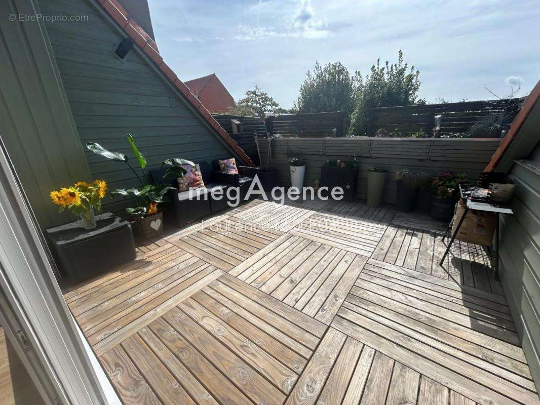 Maison à SAINT-MARTIN-BOULOGNE