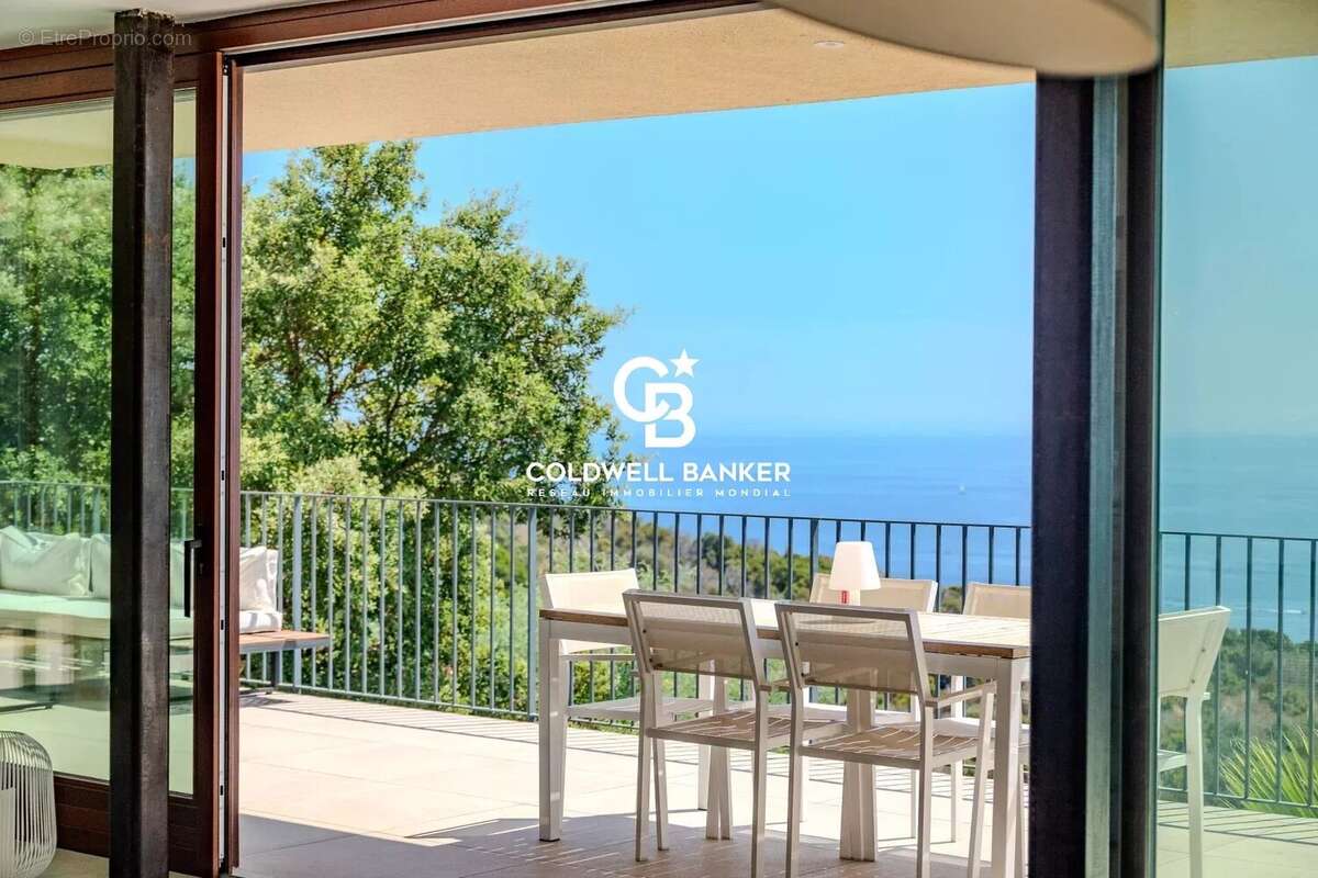 Maison à RAYOL-CANADEL-SUR-MER