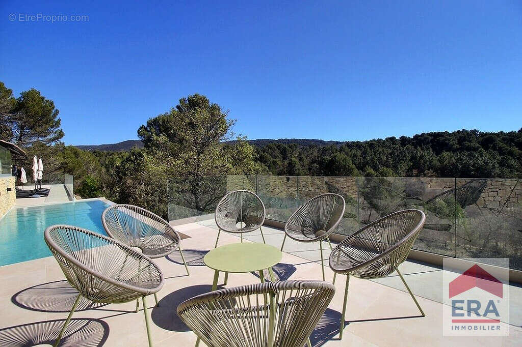 Maison à MALEMORT-DU-COMTAT