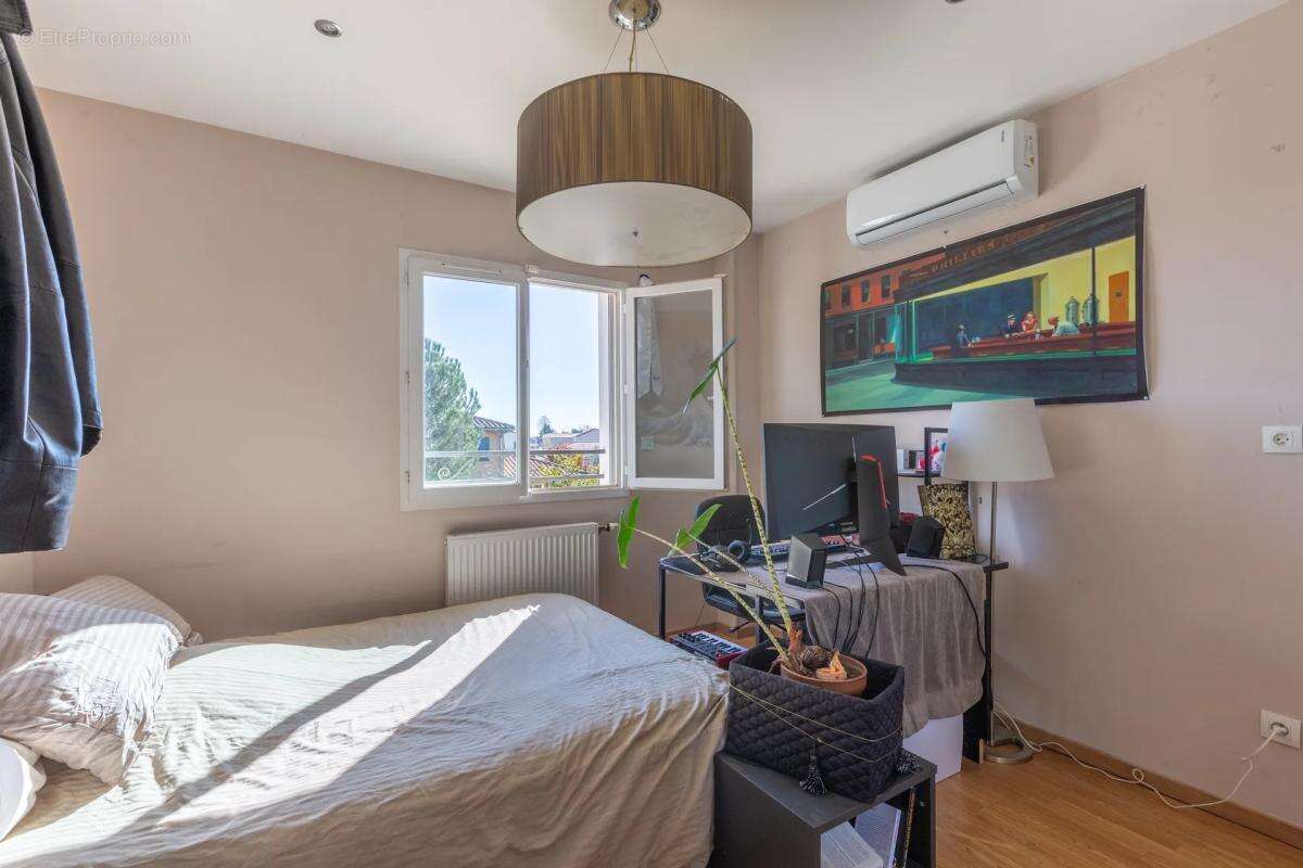 Maison à SAINT-BONNET-DE-MURE