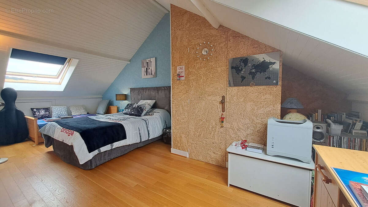 Maison à SAINT-REMY-LES-CHEVREUSE