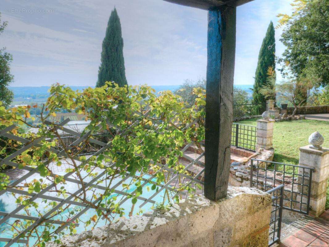 Maison à CLERMONT-DESSOUS