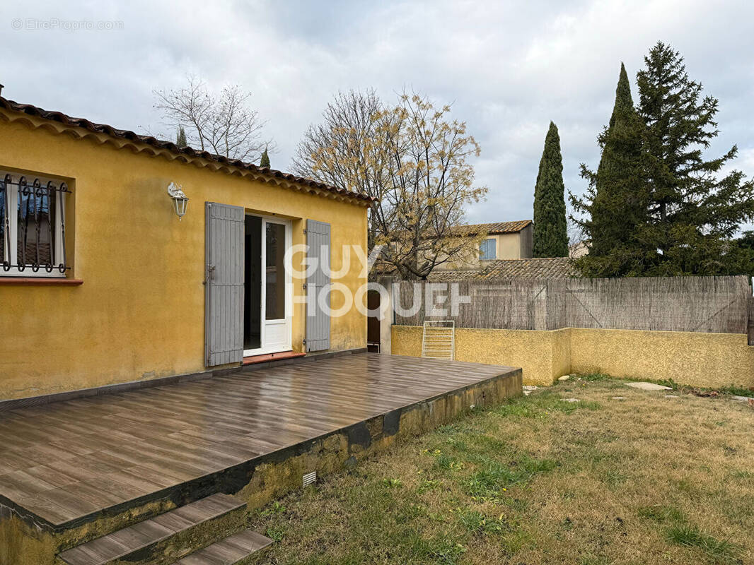 Maison à L'ISLE-SUR-LA-SORGUE