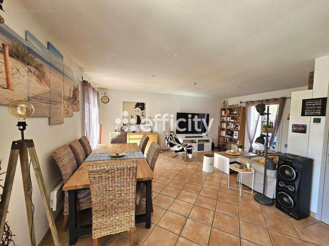 Maison 112 m² à Pertuis  - photo 4