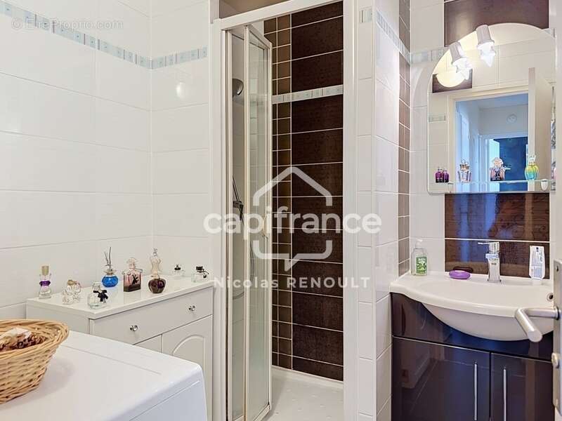 Appartement à BOIS-COLOMBES