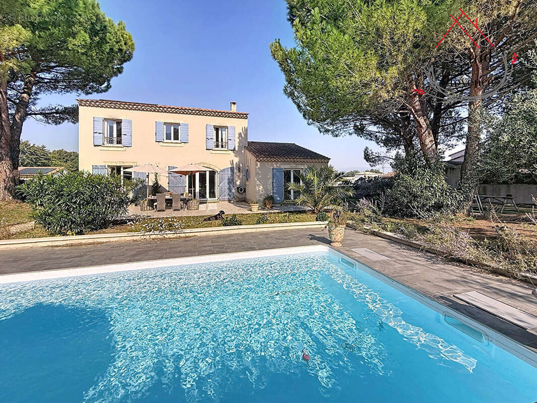 Maison à ROBION
