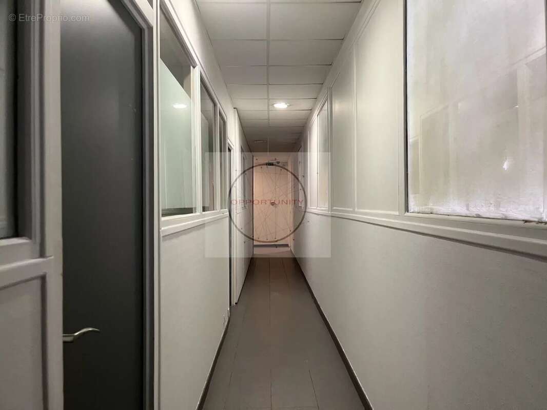 Commerce à MONTREUIL