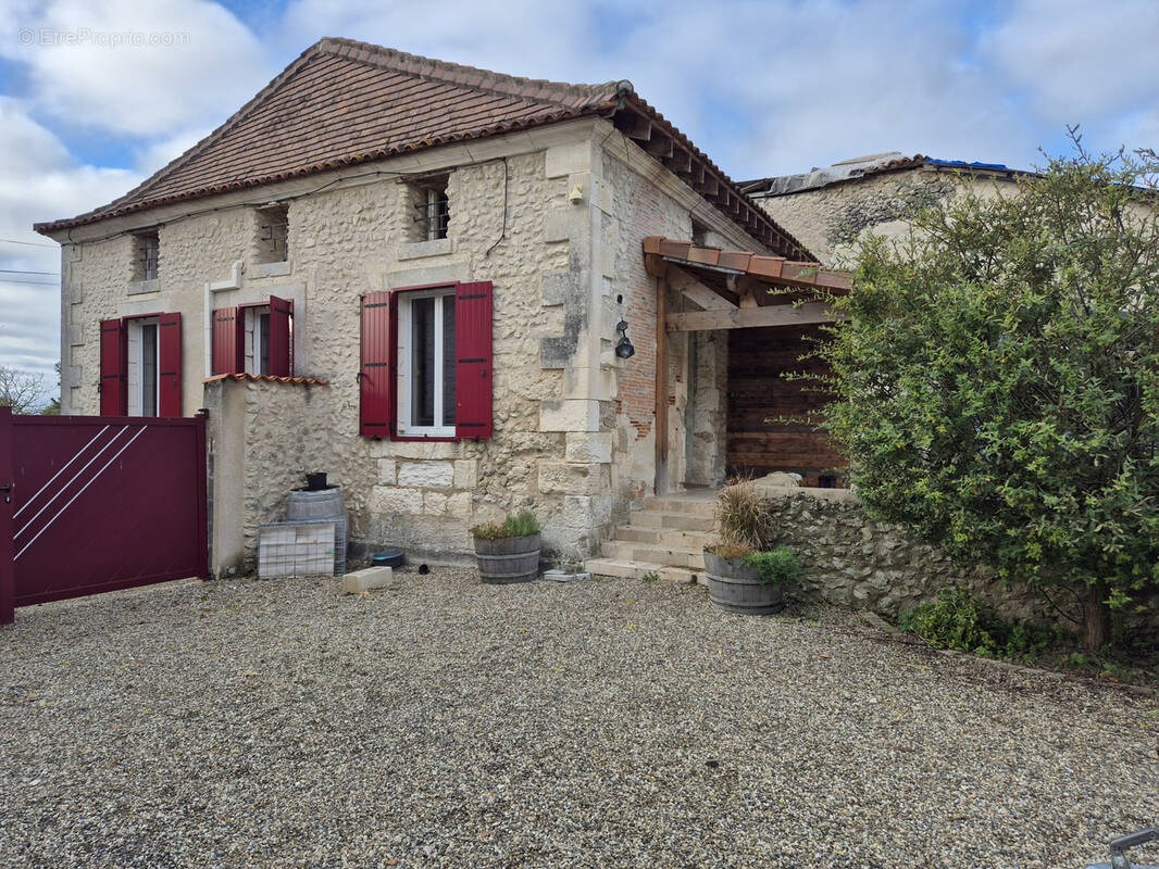 Maison à TOCANE-SAINT-APRE