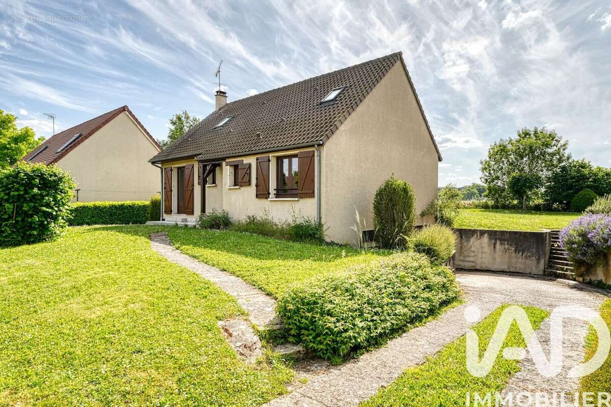 Photo 2 - Maison à COURSON-MONTELOUP