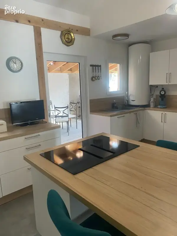 Belle maison de ville rénovée de 198 m² - photo 3