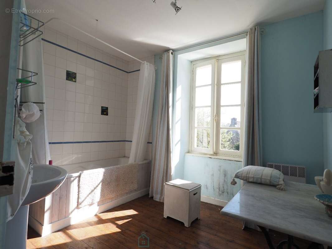 Une propriété, deux maisons en pierres autour d'un joli jardin privatif - photo 8