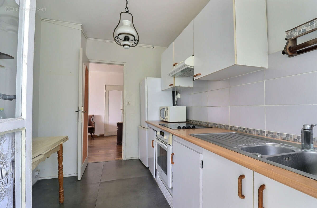 Appartement T2 Proche du parc BOURRAN à MERIGNAC - photo 4
