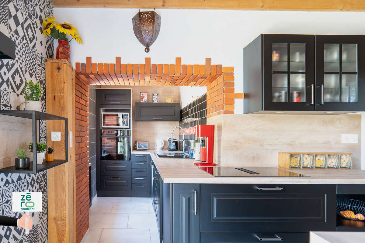 Maison familiale prête à vivre   Piscine, jardin sans vis-à-vis et aucun travaux ! - photo 3