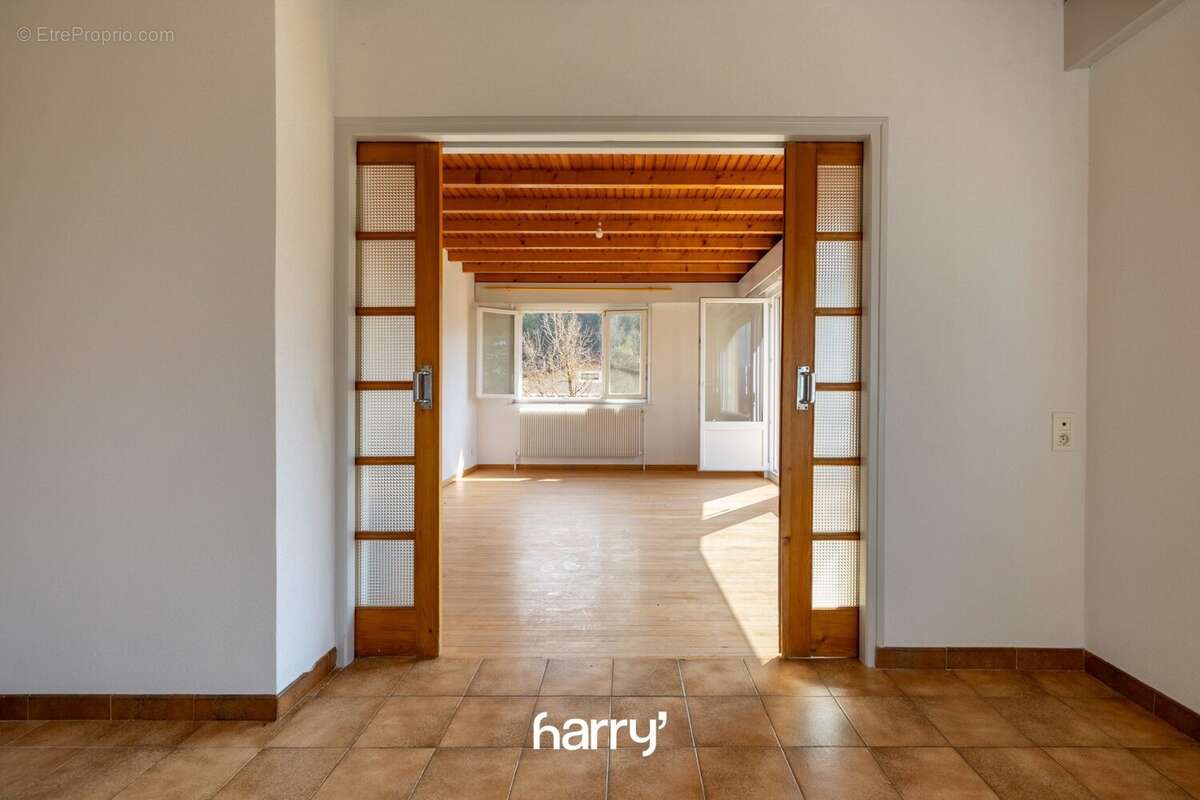 Appartement à GRANGES-NARBOZ