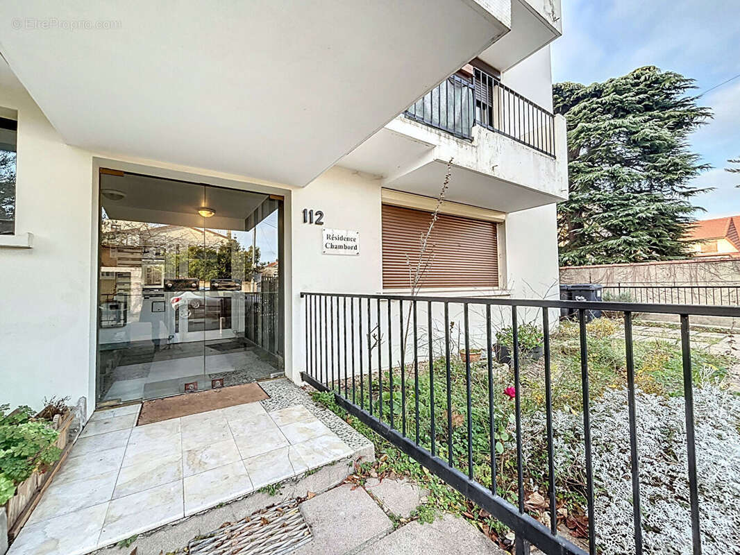 Appartement à SAINT-MAUR-DES-FOSSES