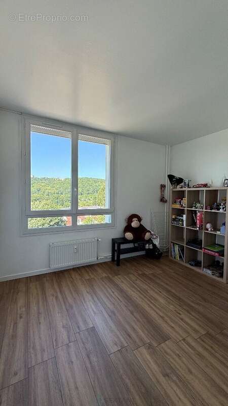COUP DE CUR  Appartement 4 pièces entièrement rénové, lumineux, avec balcon et parking - photo 11