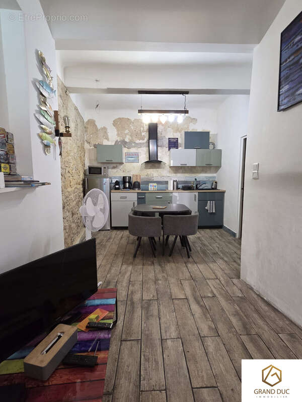 Appartement à MARSEILLE-2E