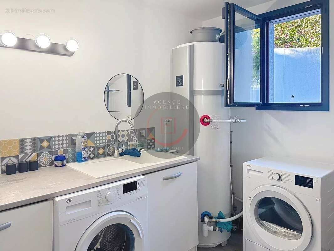 Maison à LES ADRETS-DE-L&#039;ESTEREL