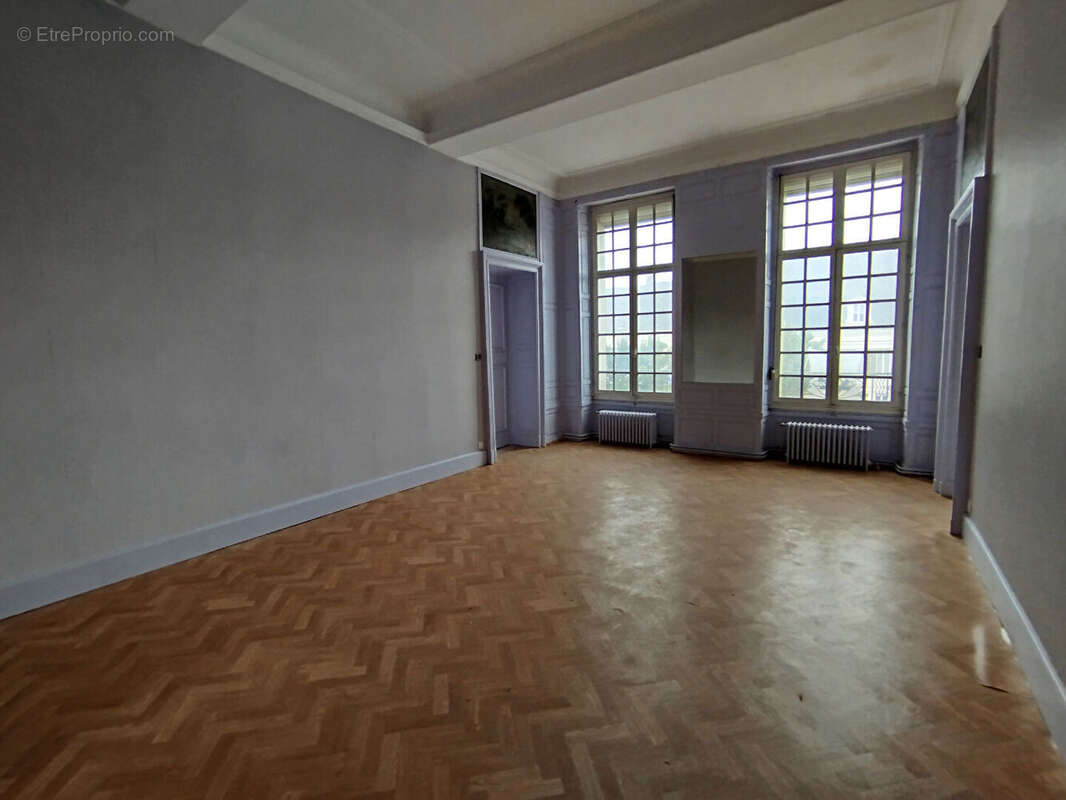 Appartement à GUISE