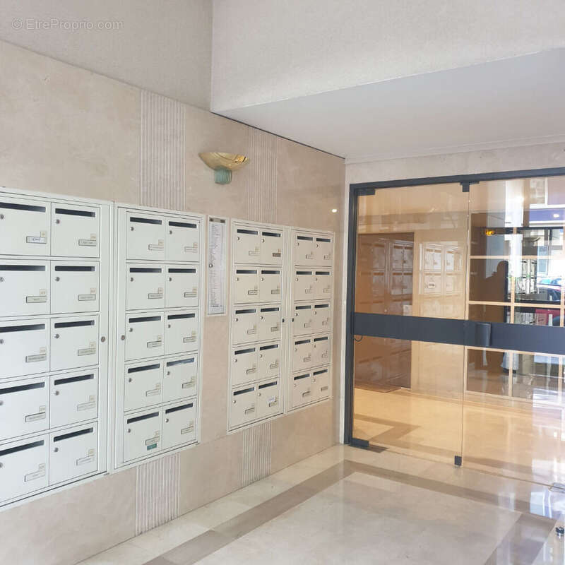 Appartement à SURESNES