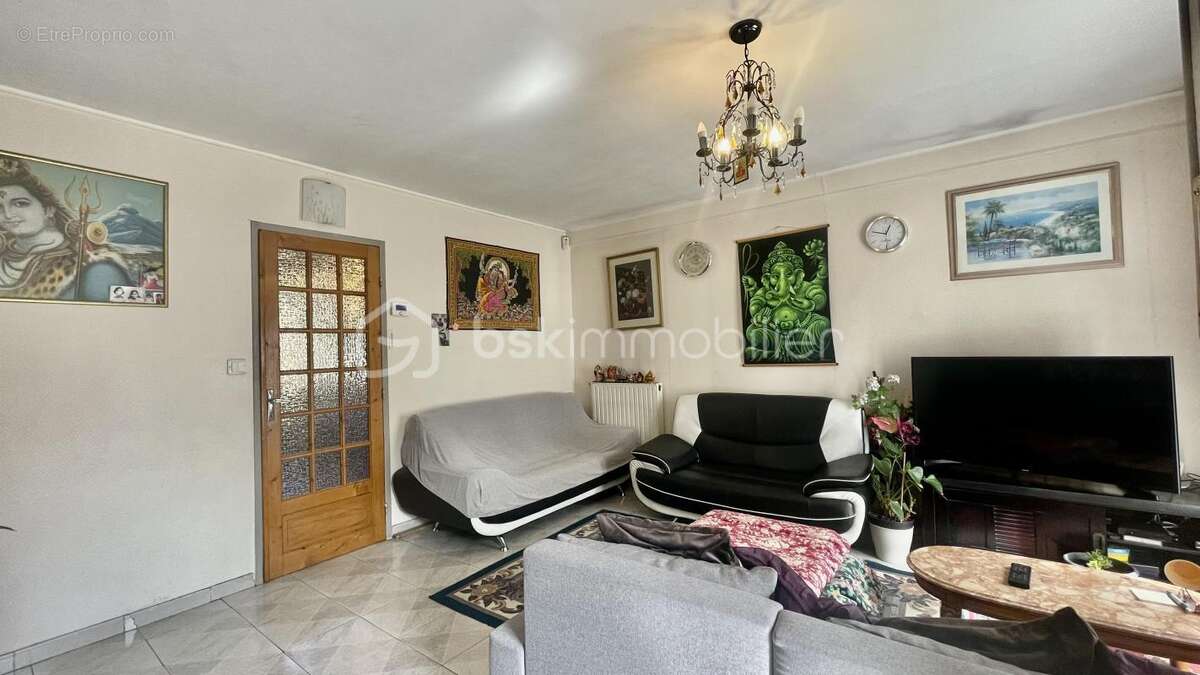 Maison à DAMMARIE-LES-LYS