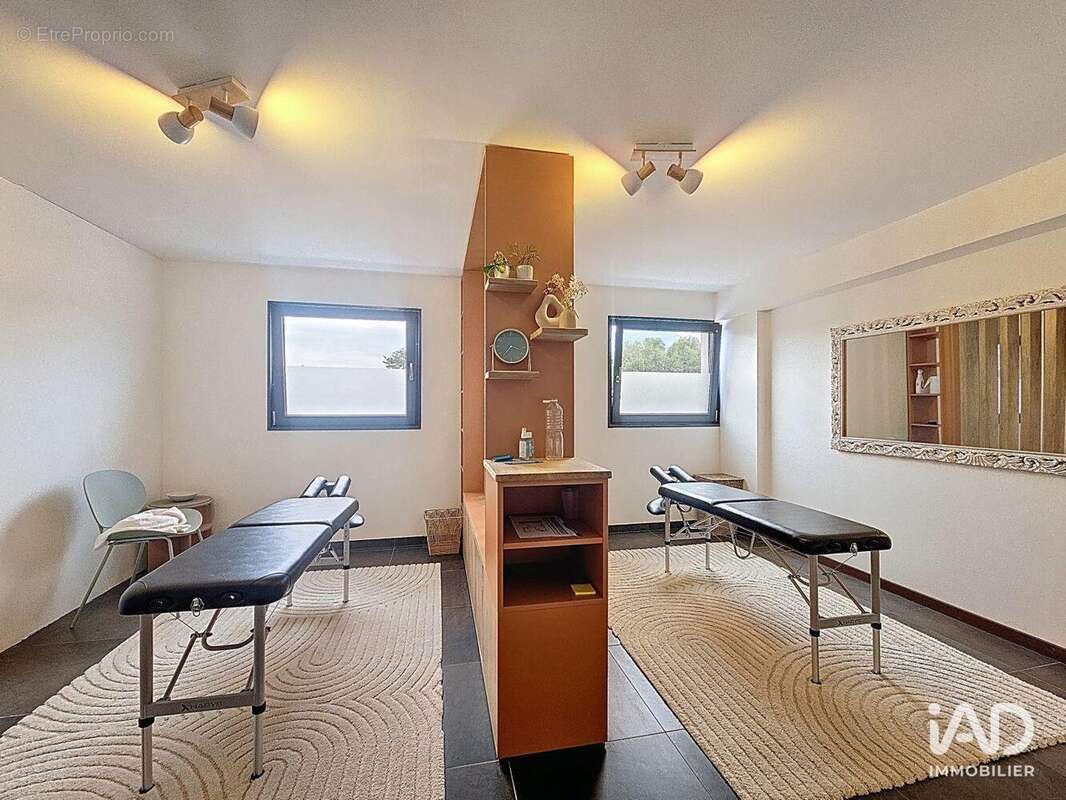 Photo 9 - Commerce à AMANCY